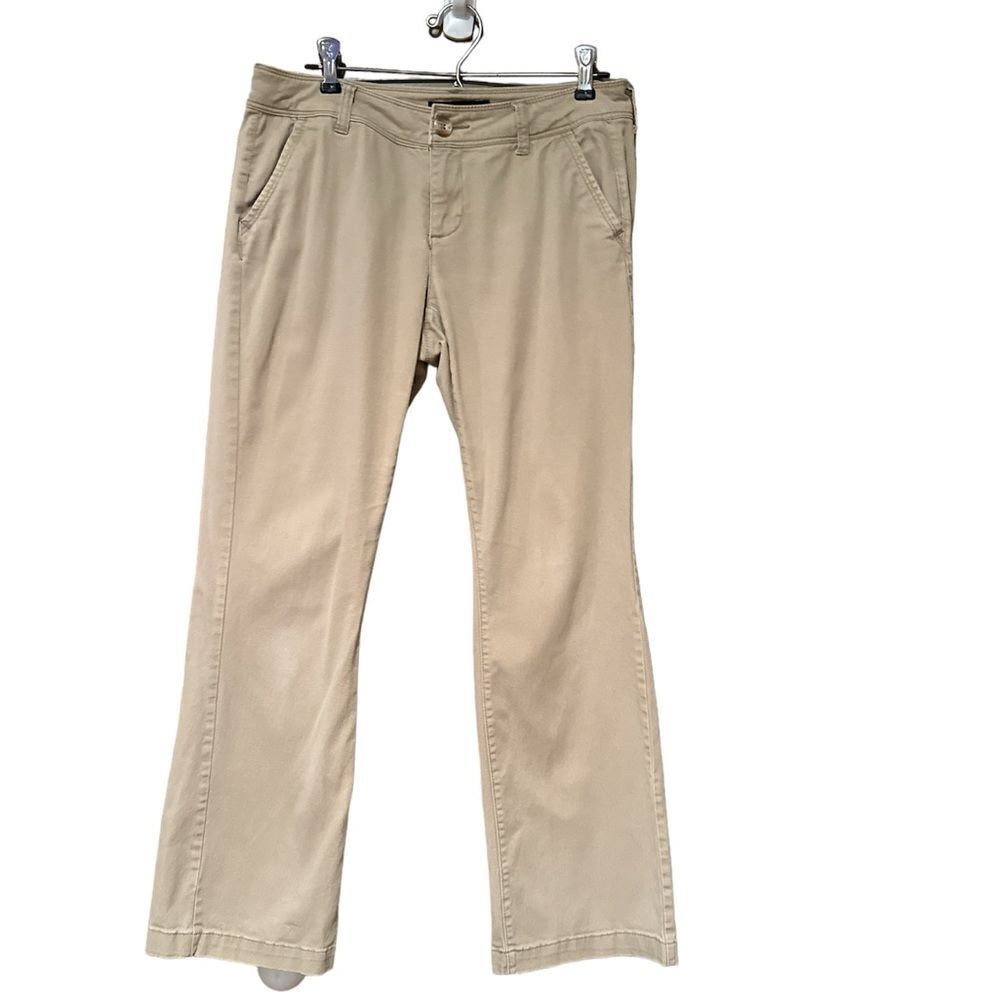 Aeropostale Khaki Curvy Classic Twill Pant Size 4 Short